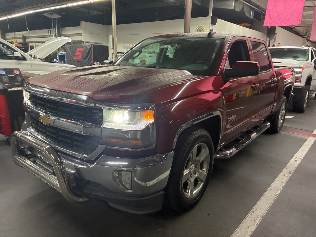 2016 Chevrolet Silverado 1500 LT photo 3