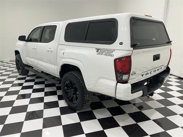 2022 Toyota Tacoma SR photo 3