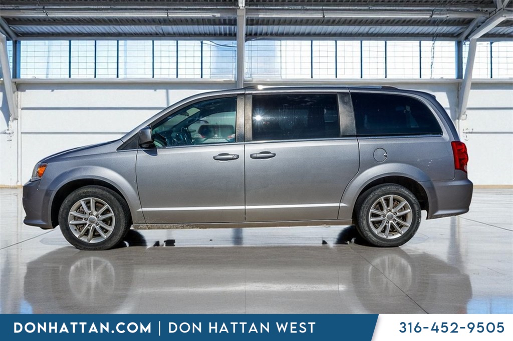 Used 2018 Dodge Grand Caravan SXT with VIN 2C4RDGCG7JR205657 for sale in Augusta, KS