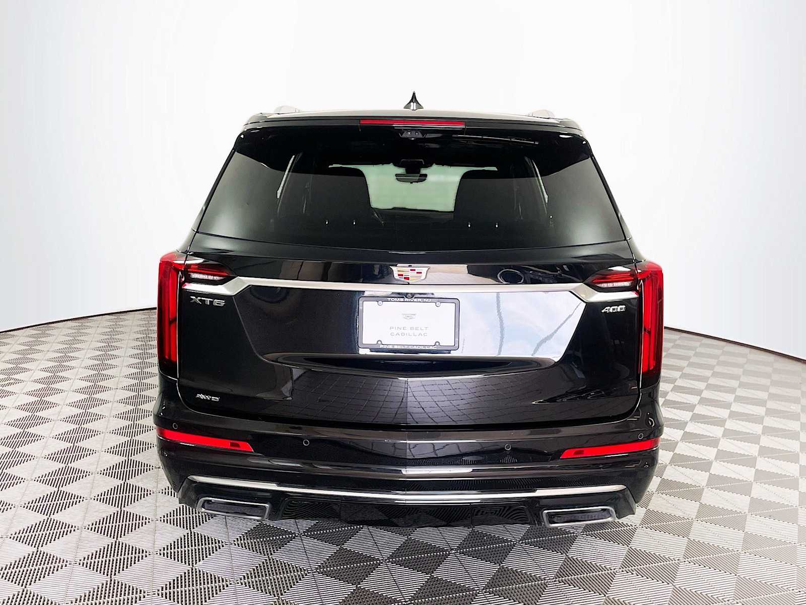 2021 Cadillac XT6 Premium Luxury photo 3
