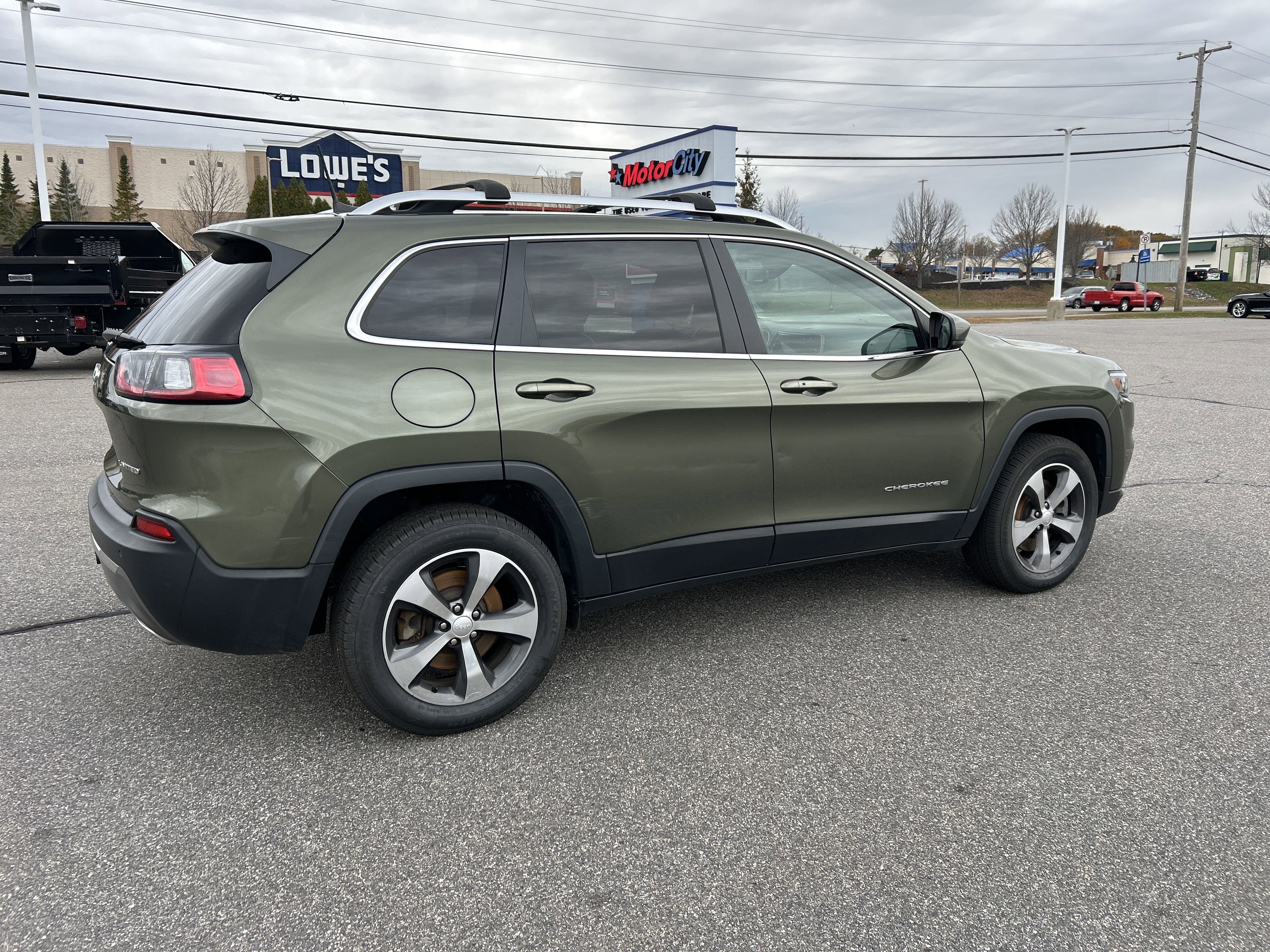 Used 2019 Jeep Cherokee Limited with VIN 1C4PJMDXXKD422685 for sale in Portland, ME