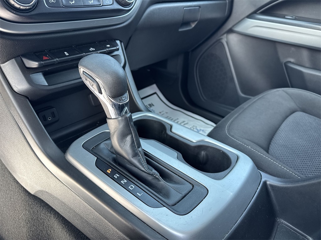2022 Chevrolet Colorado LT photo 20
