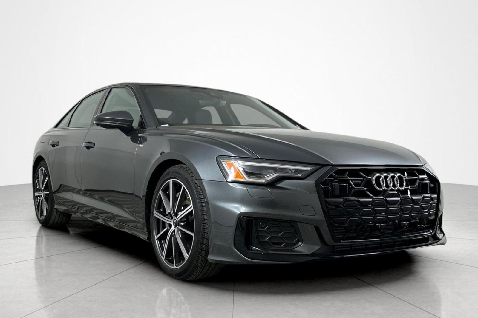 2025 Audi A6 Premium Plus TFSI Quattro photo 2