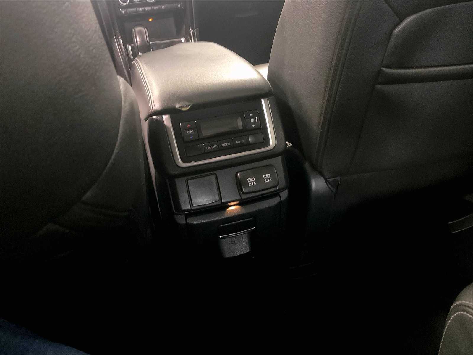 2022 Subaru Ascent Onyx Edition photo 26