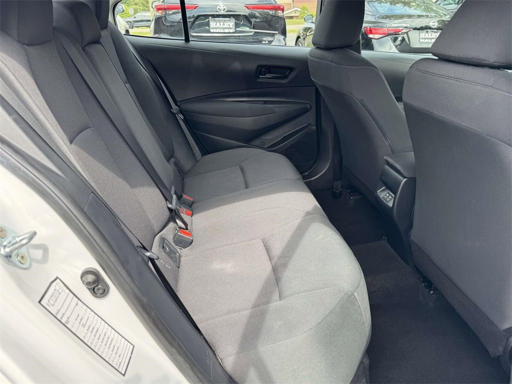 2024 Toyota Corolla LE photo 2