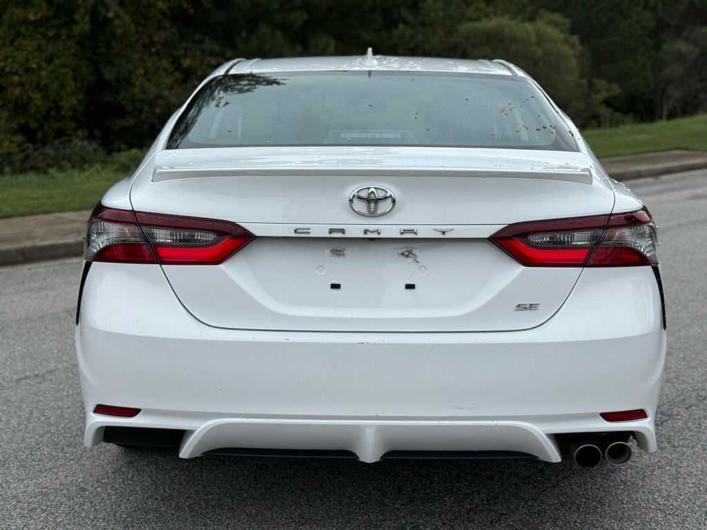 2024 Toyota Camry SE photo 4