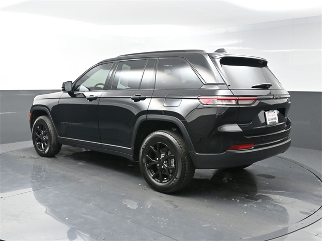 2025 Jeep Grand Cherokee Altitude X photo 3