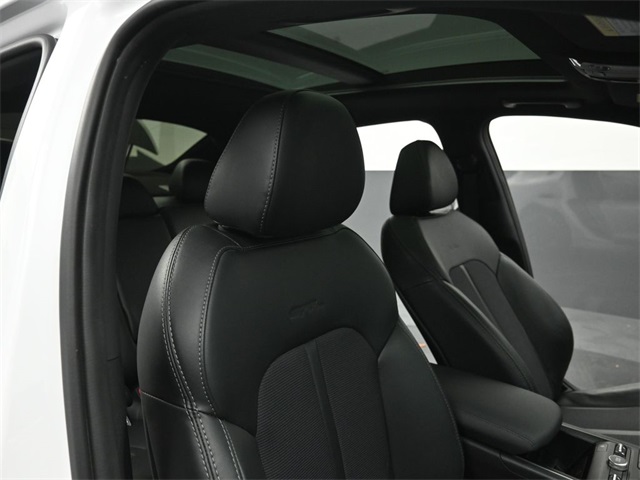 2023 KIA K5 - Image 32