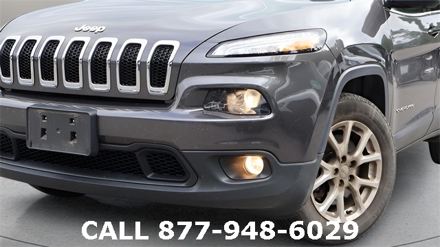 Used 2016 Jeep Cherokee Latitude with VIN 1C4PJMCB8GW375481 for sale in Orchard Park, NY