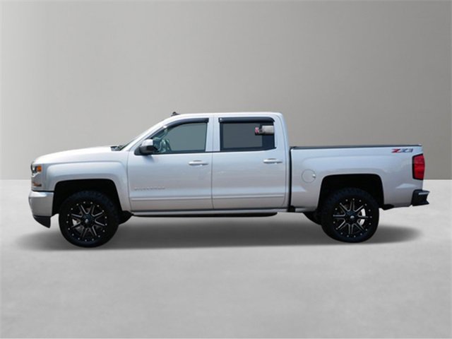Used 2018 Chevrolet Silverado 1500 LT with VIN 3GCUKREC8JG481373 for sale in Saint Paul, Minnesota
