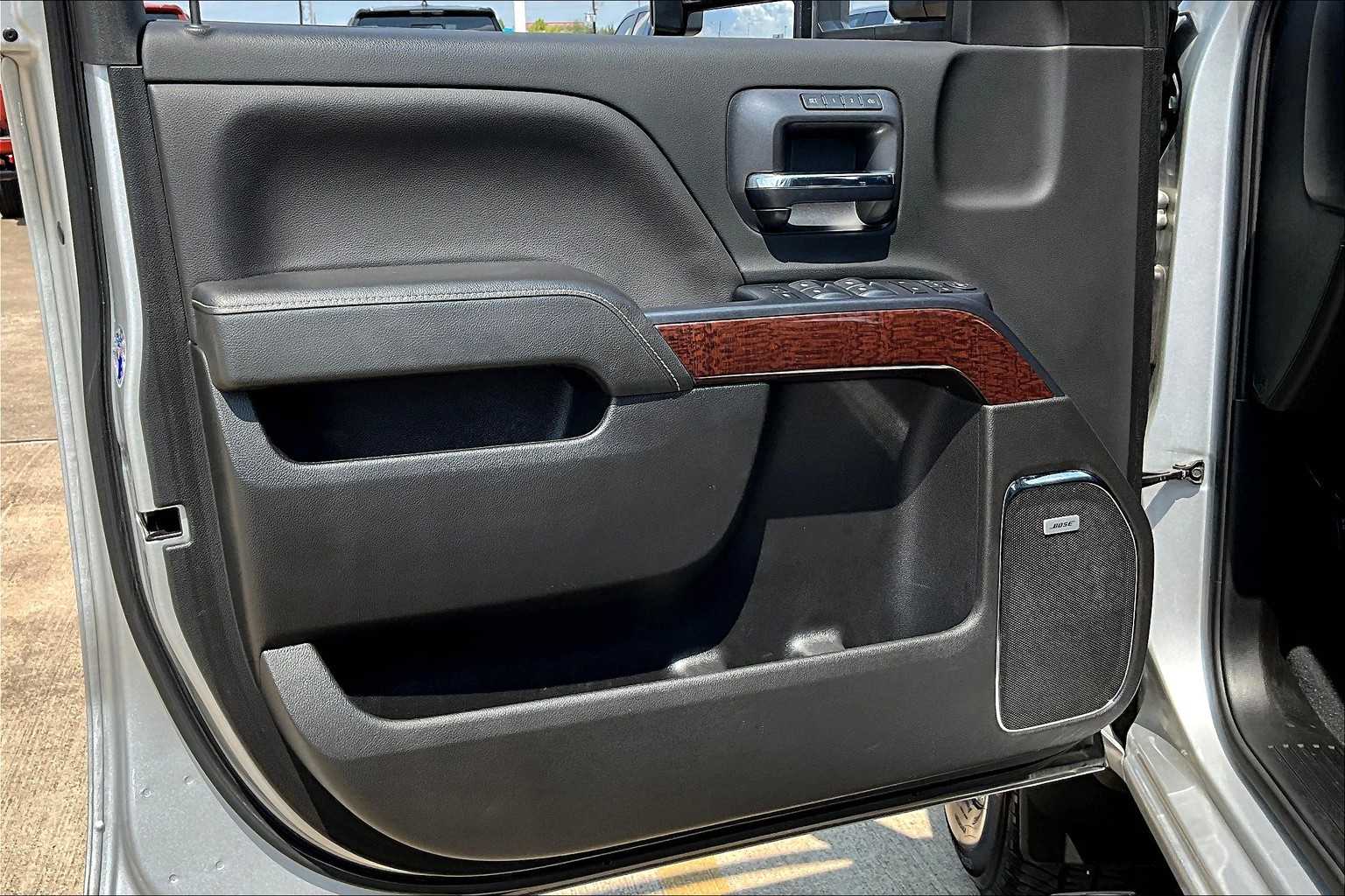 2019 Gmc Sierra HD SLT photo 20