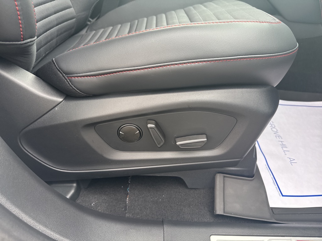 2025 Ford Explorer ST-Line photo 16