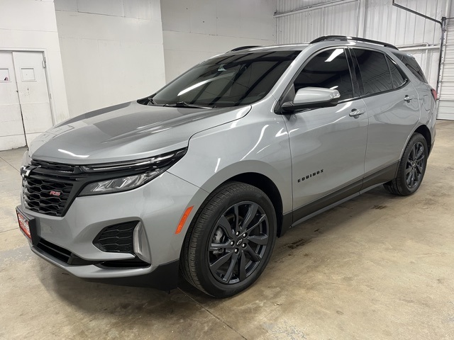 2024 Chevrolet Equinox RS photo 3