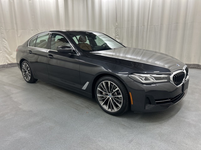 2023 BMW 5 Series 530i's photo