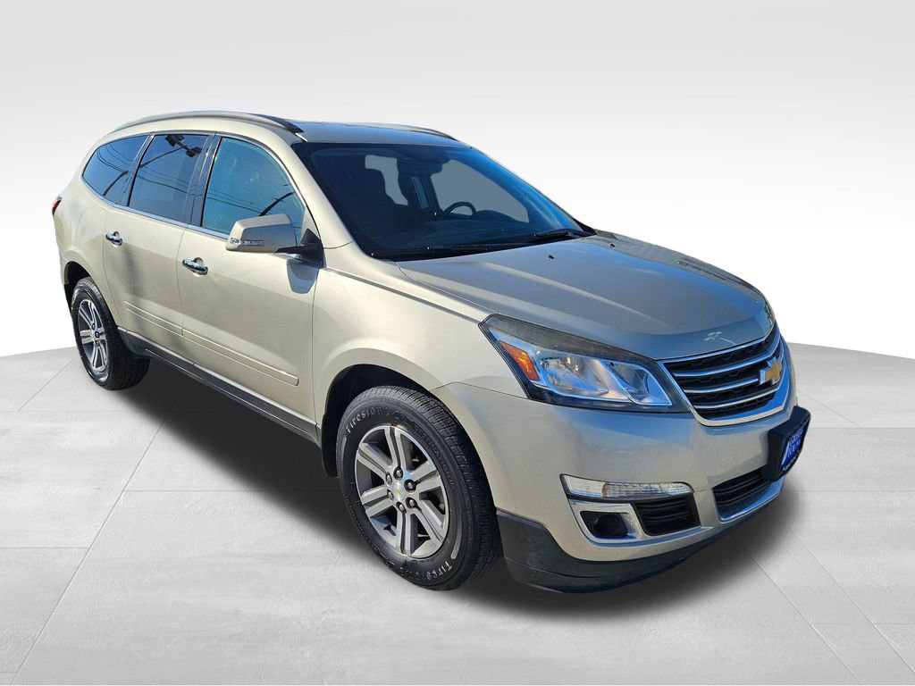2017 Chevrolet Traverse 1LT photo 2