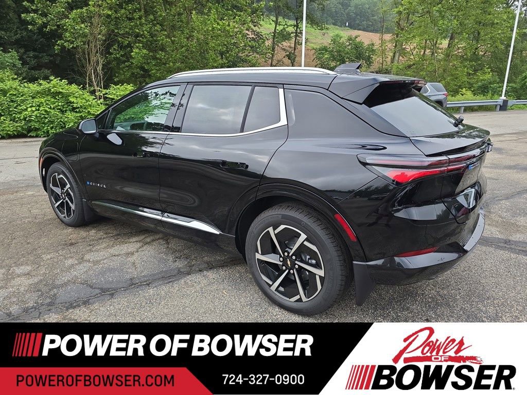 2025 Chevrolet Equinox EV 1LT photo 3