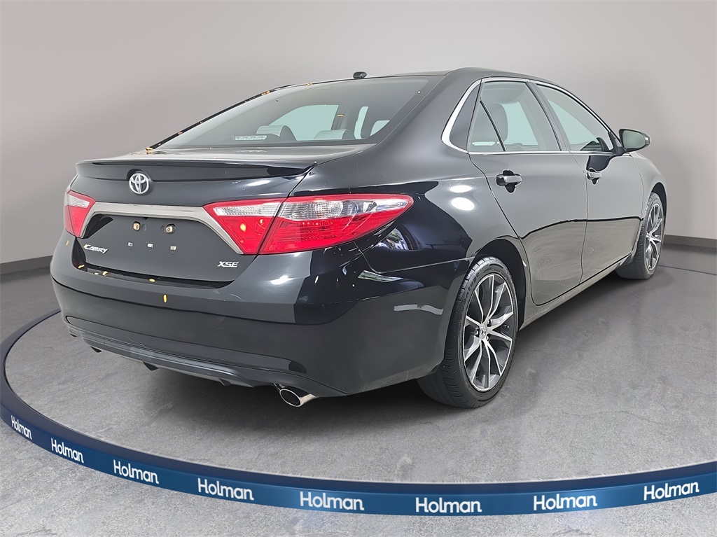 2015 Toyota Camry XSE photo 4