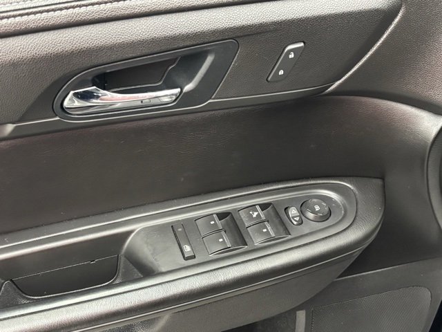 2014 Chevrolet Traverse 1LT photo 12