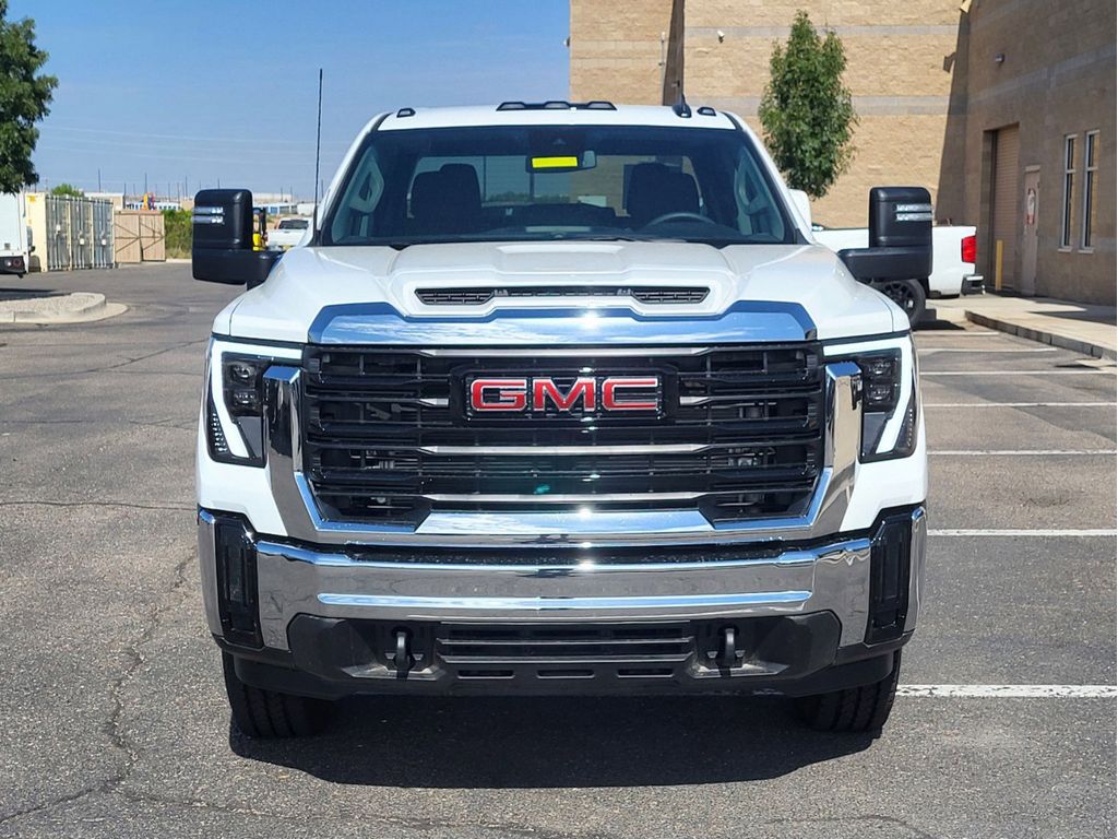 2024 Gmc Sierra 2500 HD Pro photo 3