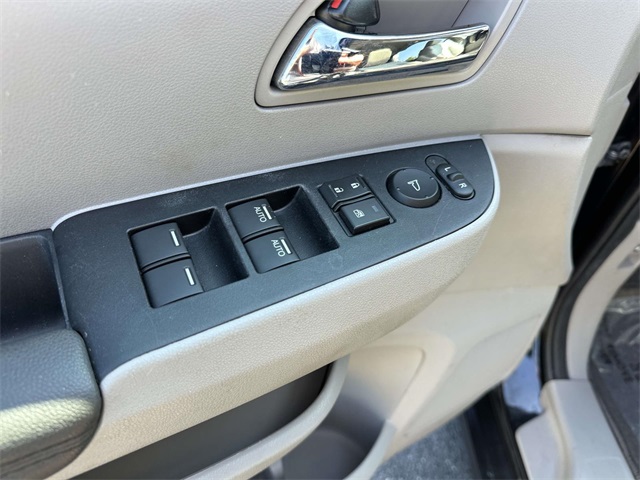2014 Honda Odyssey EX-L photo 27