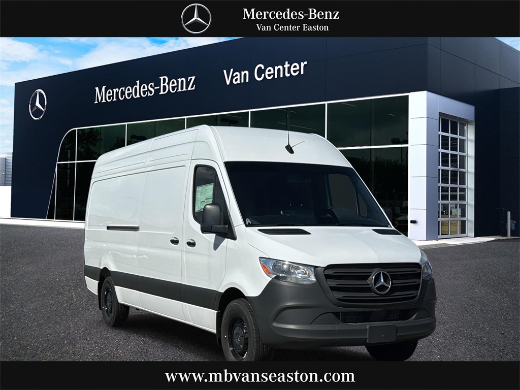 2025 Mercedes-Benz Sprinter Cargo Van Base's photo