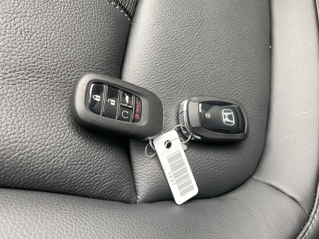 2025 Honda Pilot Touring photo 26