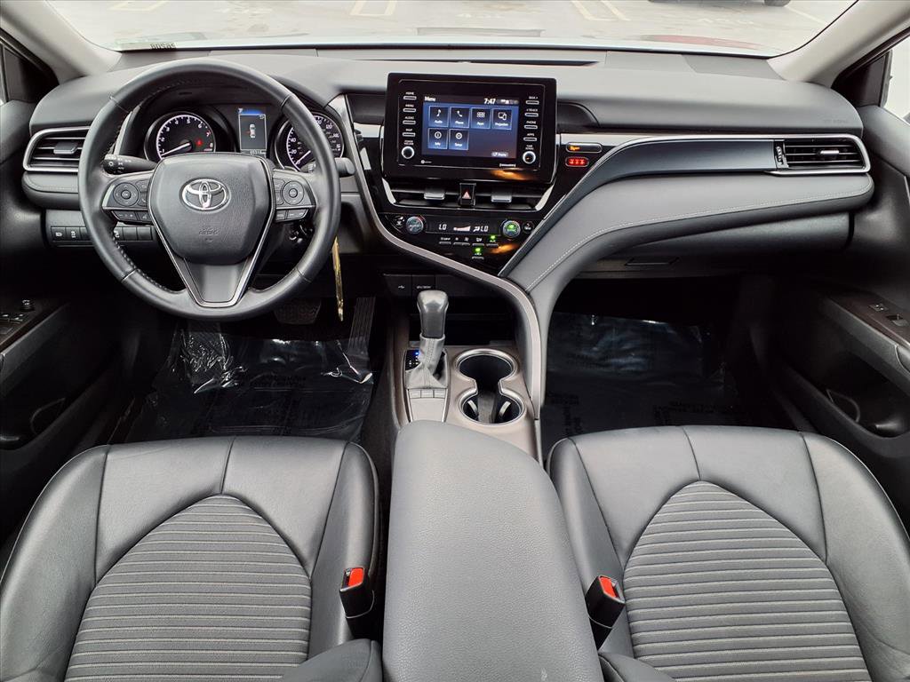 2024 Toyota Camry SE photo 4