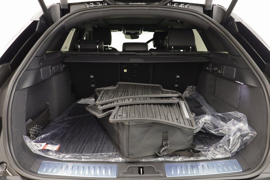 2026 Land Rover Range Rover Velar S photo 15