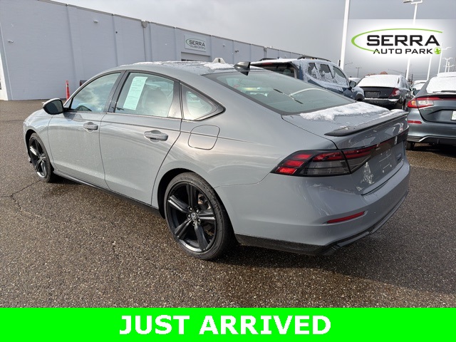 2023 Honda Accord Hybrid Sport-L photo 4