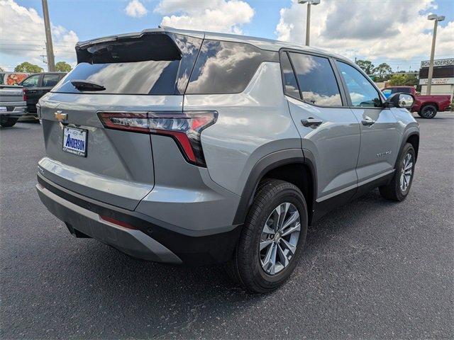 2026 Chevrolet Equinox LT photo 2