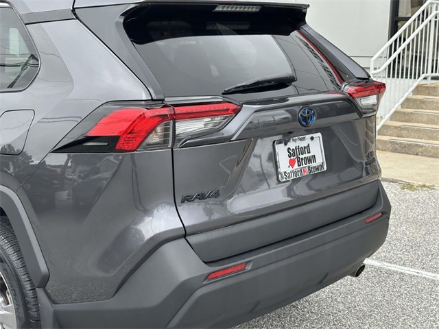 2022 Toyota RAV4 Hybrid LE photo 9