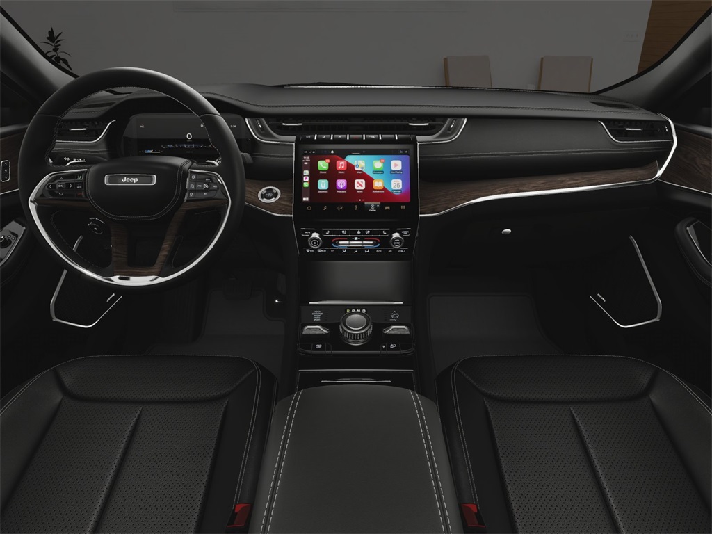 2025 Jeep Grand Cherokee Overland photo 16