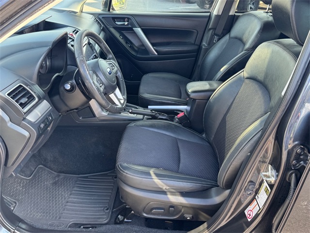 2017 Subaru Forester 2.0XT Premium photo 5