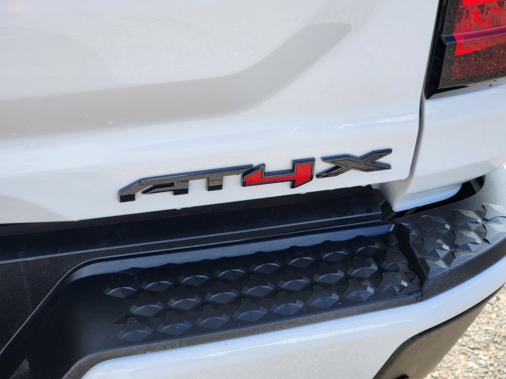 2023 Gmc Canyon AT4X photo 14