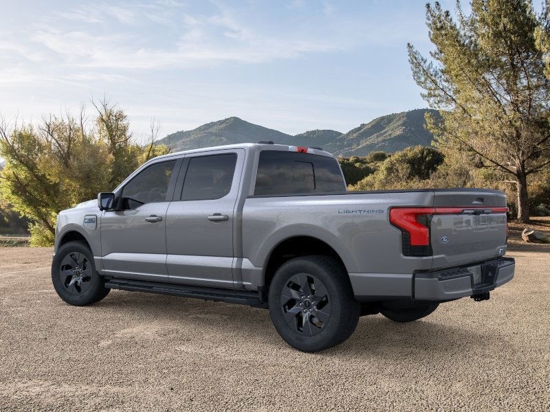 2025 Ford F-150 Lightning Lariat photo 4