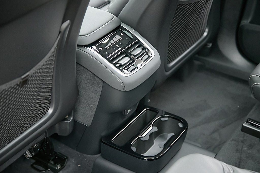 2026 VOLVO XC90 - Image 20