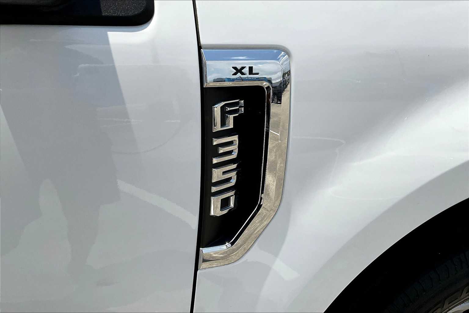 2021 Ford F-350 XL photo 9