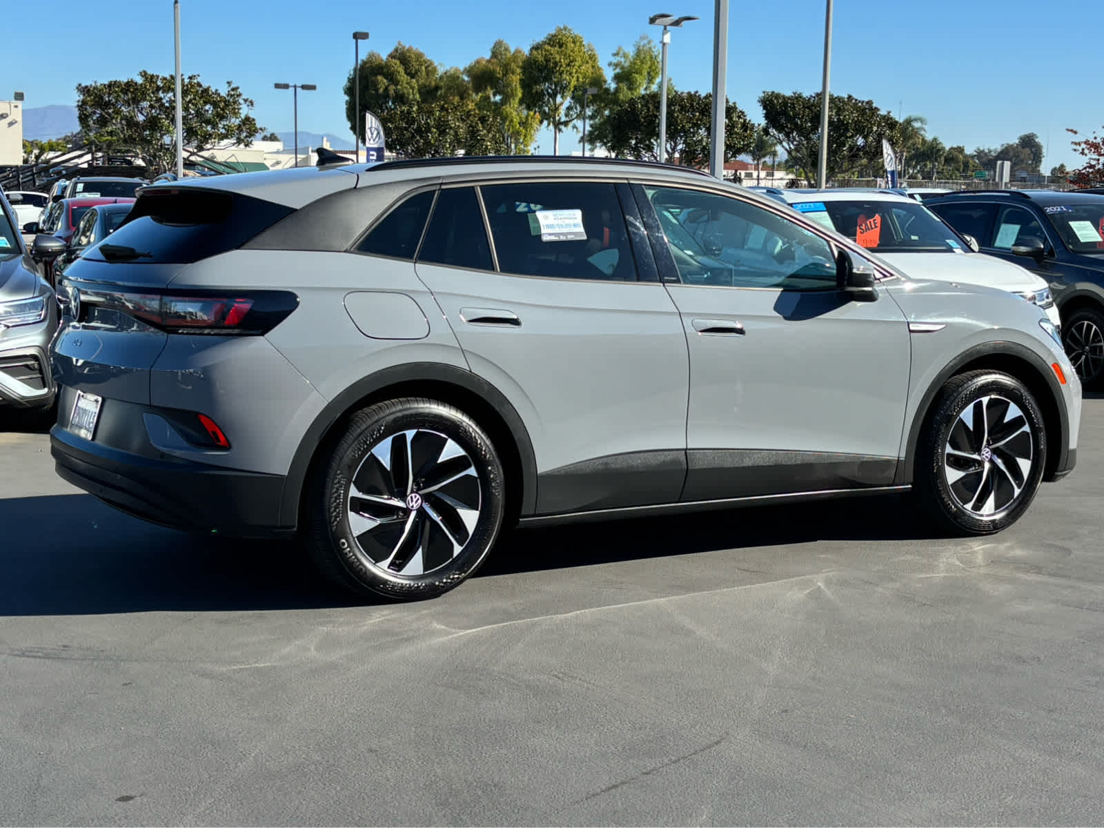 2021 Volkswagen ID.4 Pro photo 3