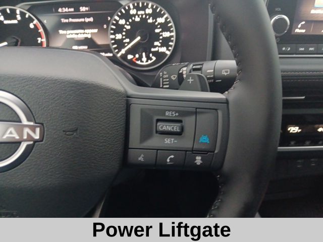 2026 Nissan Rogue SV photo 6