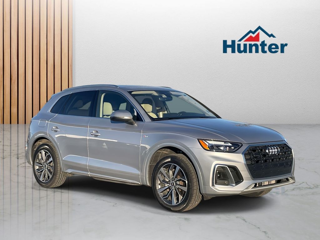2024 Audi Q5 Premium Plus's photo