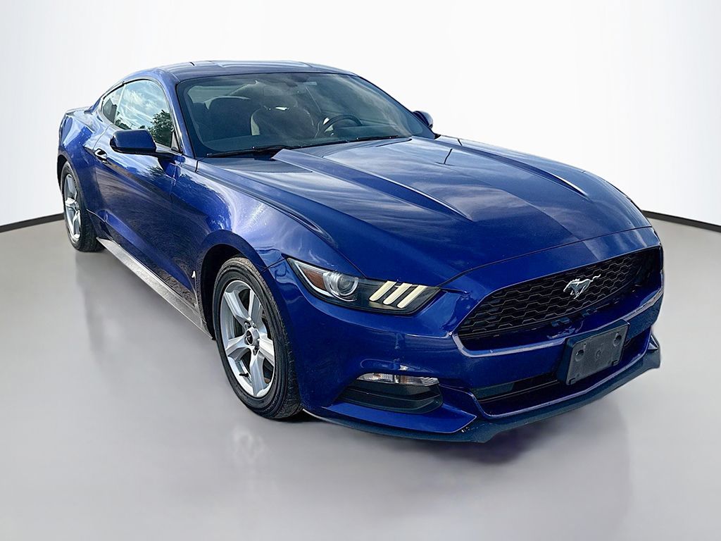 2016 Ford Mustang V6 photo 2