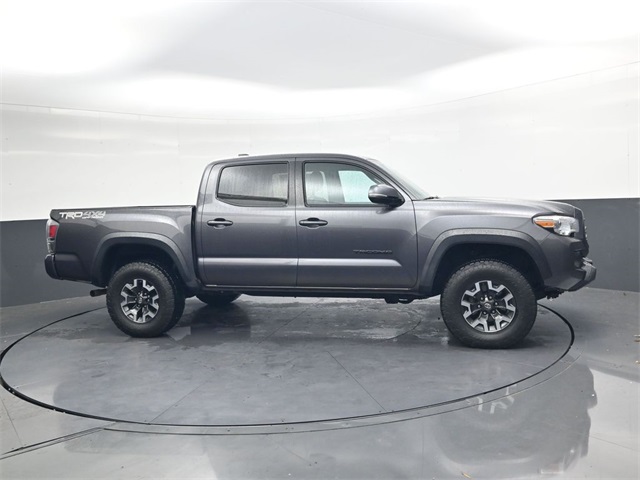 2020 Toyota Tacoma TRD Off-Road V6 photo 3