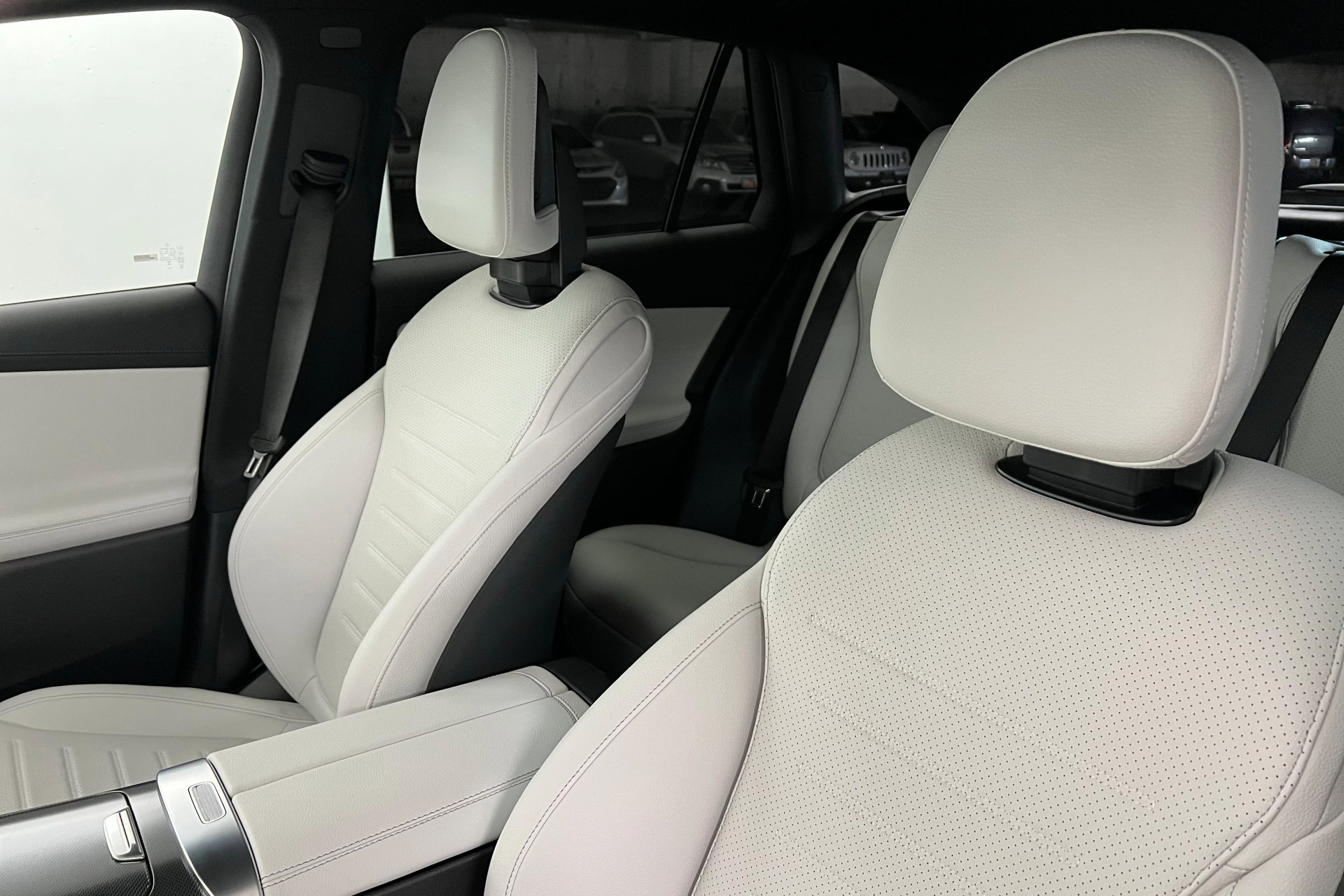 2026 Mercedes Benz GLC 300 4MATIC photo 16