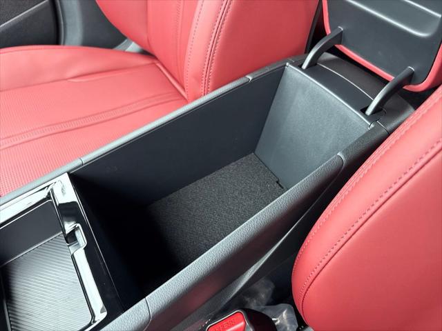 2026 Kia K5 GT-Line photo 12