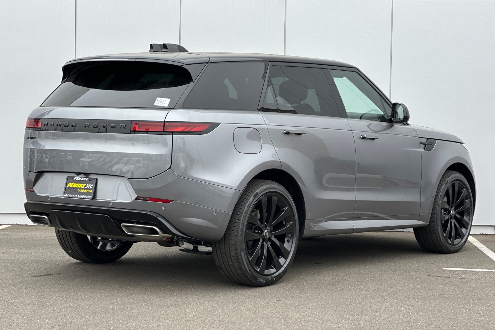2025 Land Rover Range Rover Sport SE photo 6