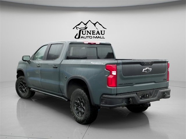 2025 Chevrolet Silverado 1500 ZR2 photo 3