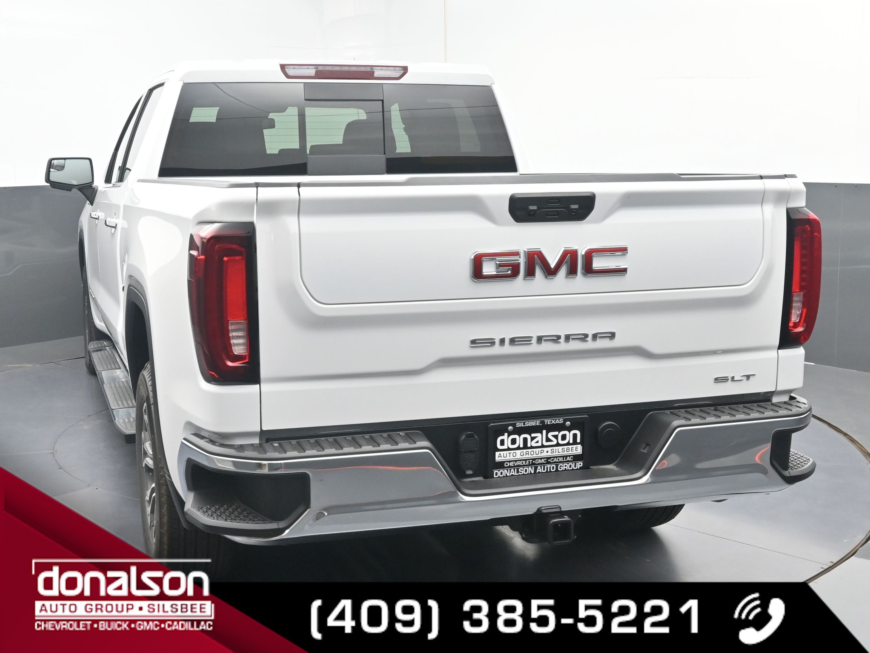 2026 Gmc Sierra SLT photo 3