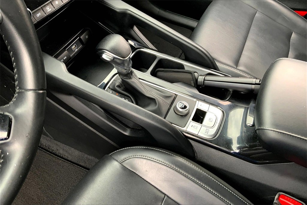 2022 Kia Telluride LX photo 16