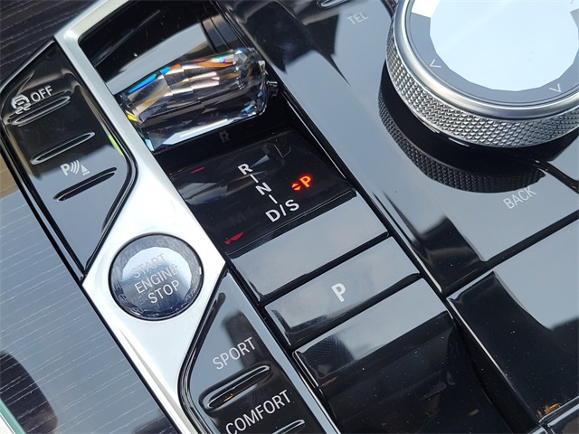 2026 Bmw X7 M60i photo 25