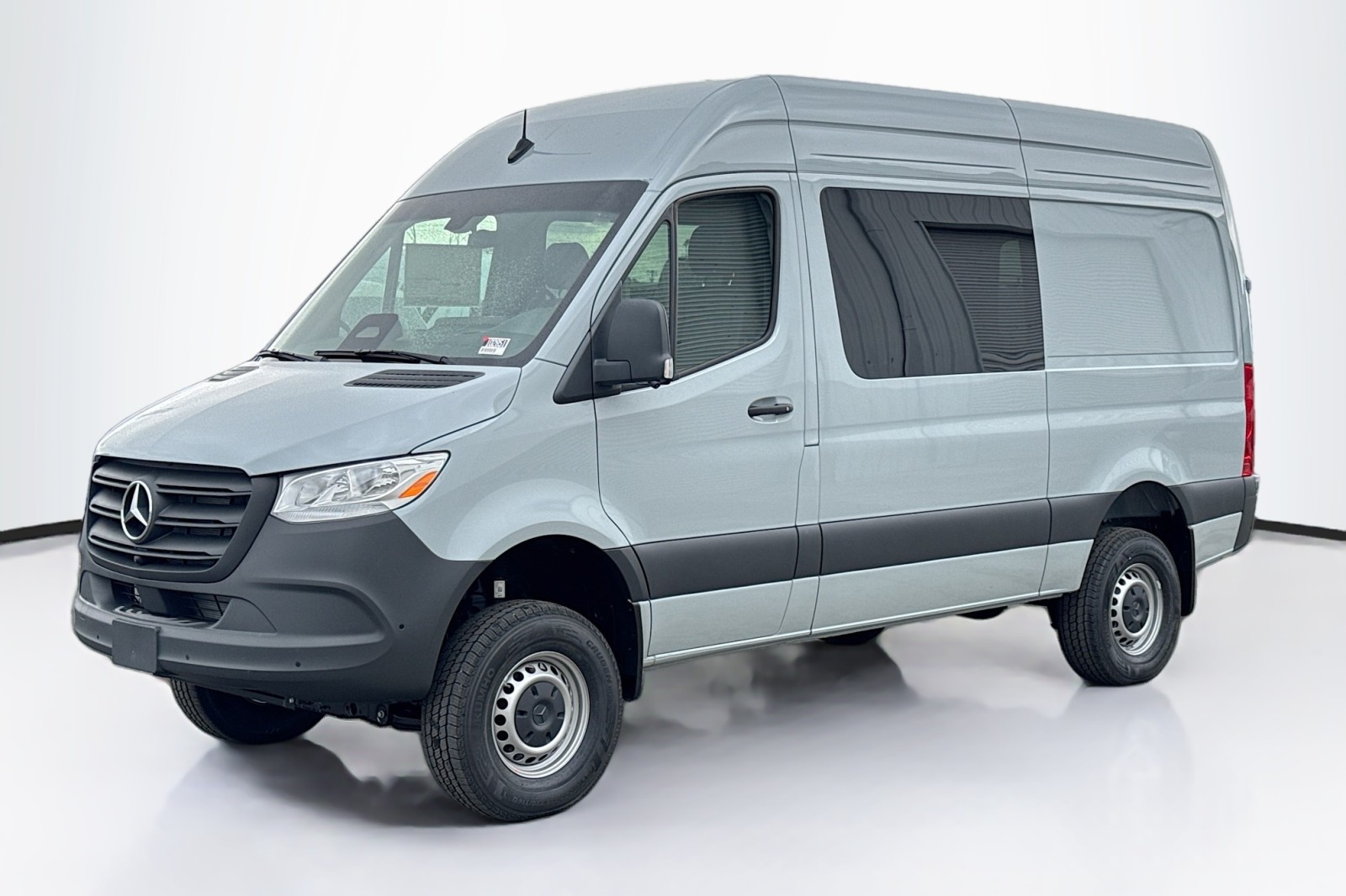 2026 Mercedes-Benz Sprinter Cargo Van Base's photo